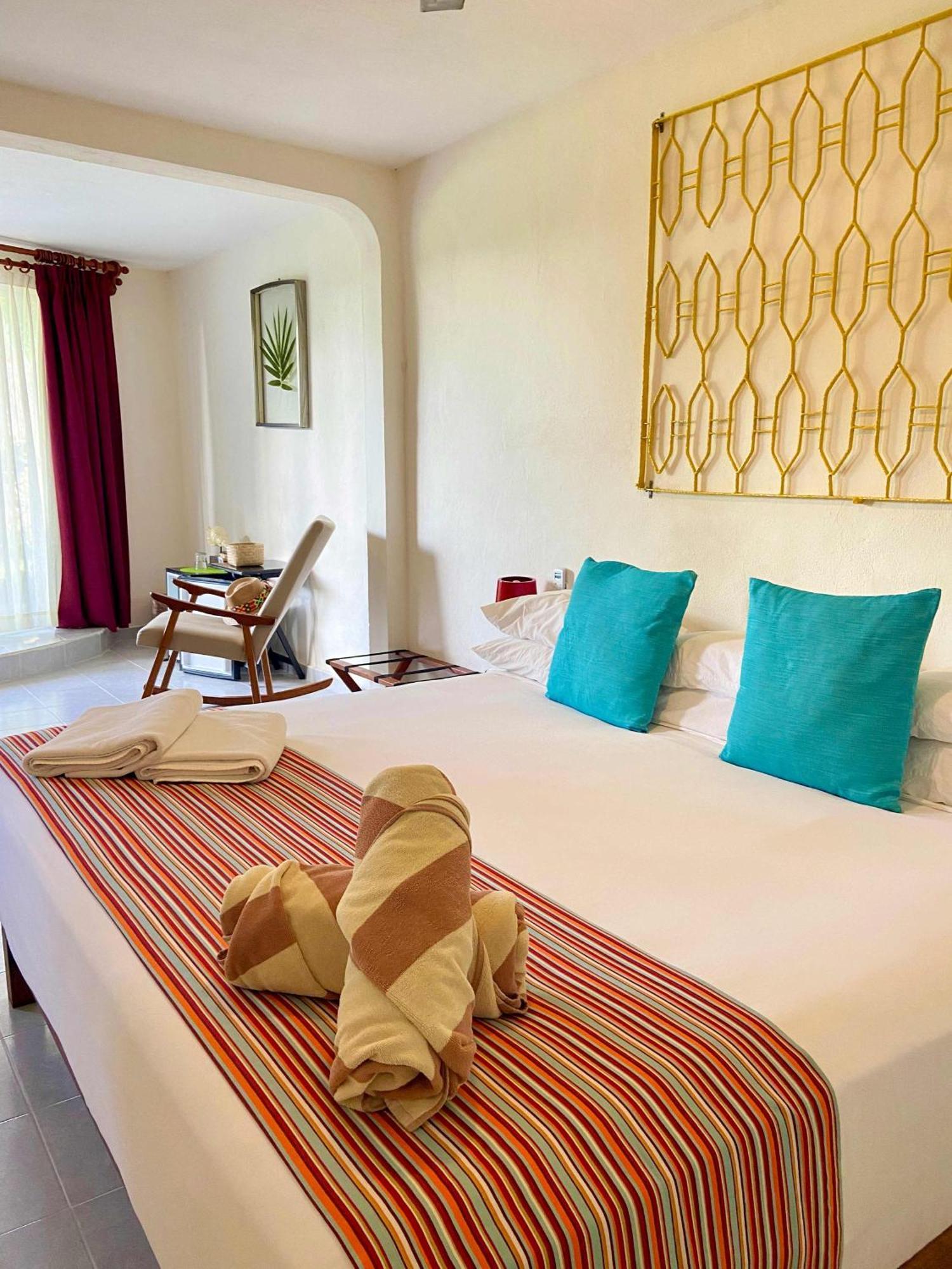 Hotel Puerto Holbox Beach Front Bagian luar foto